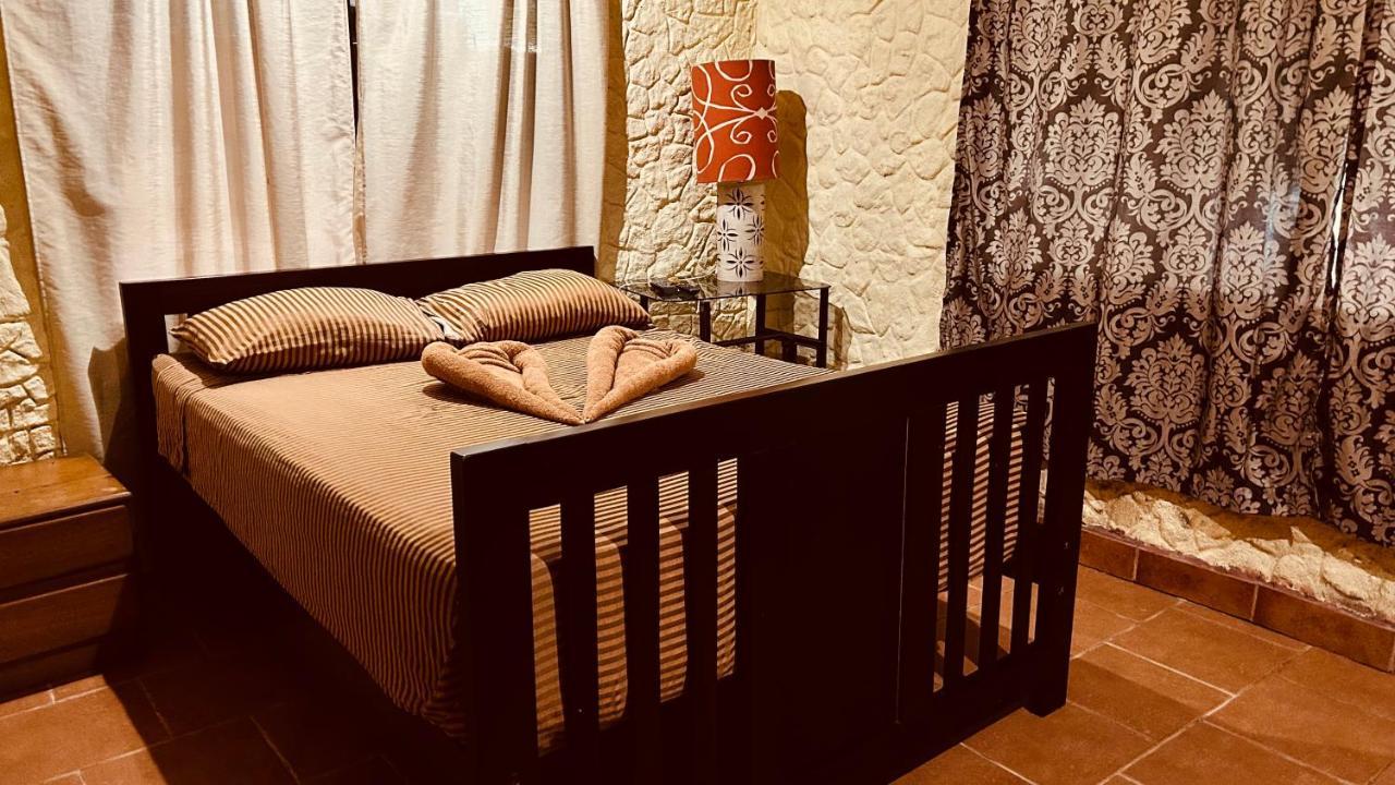 Casa Encantada Offers You Two-Bedroom House, 1 Tiny Apartment & 3 Double Rooms Nationalpark Nationalpark Manuel Antonio Exterior foto
