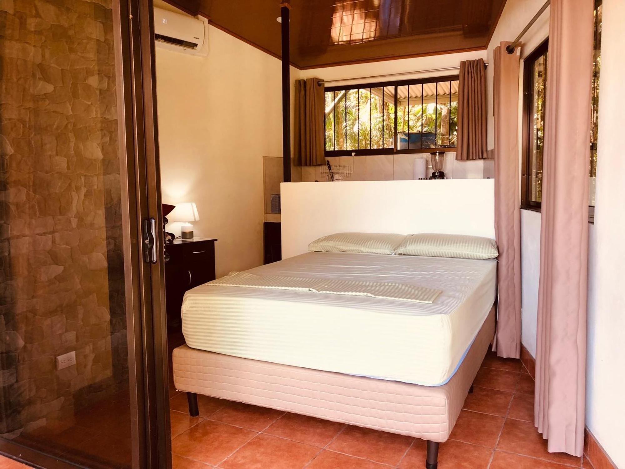Casa Encantada Offers You Two-Bedroom House, 1 Tiny Apartment & 3 Double Rooms Nationalpark Nationalpark Manuel Antonio Exterior foto